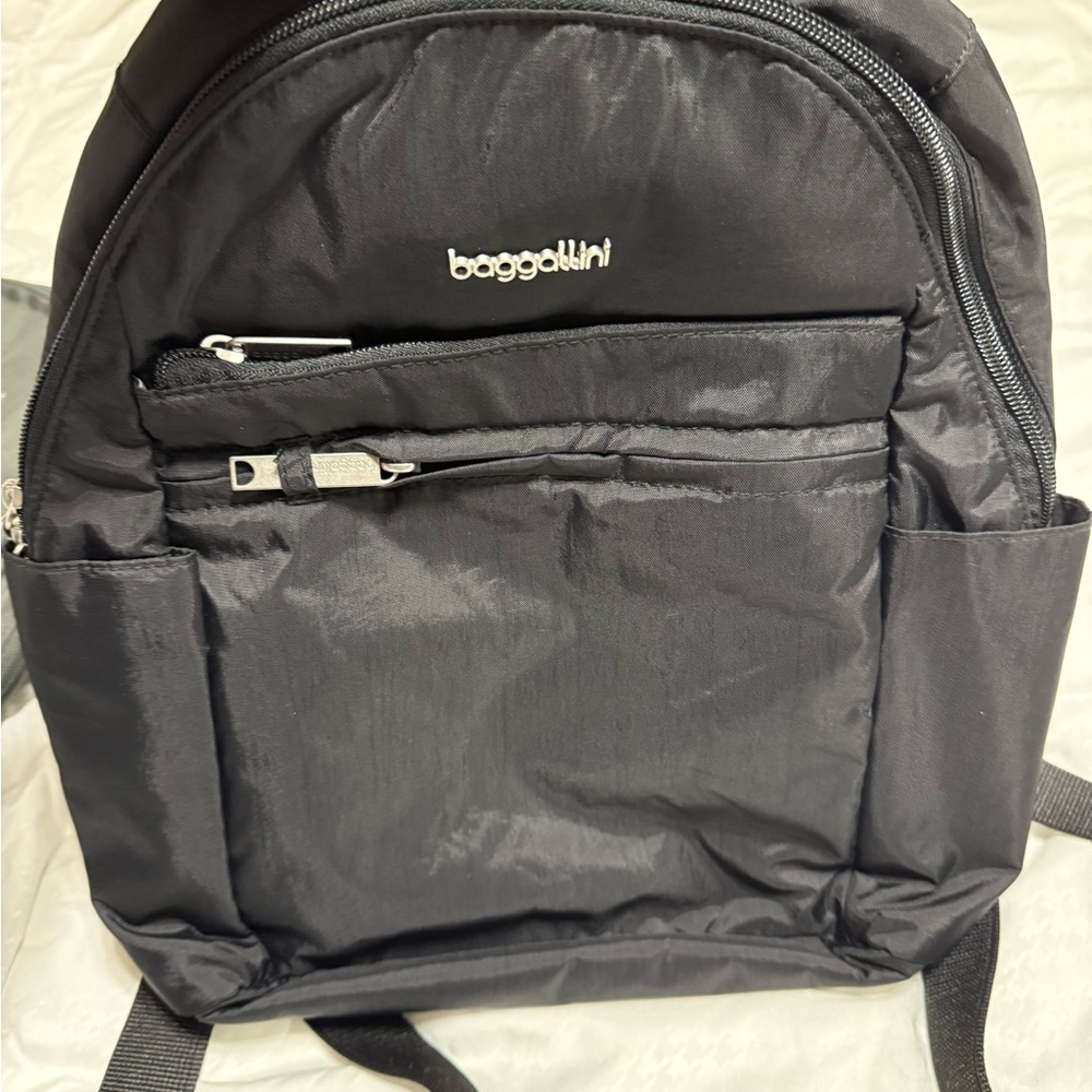 Baggalini Securetex Anti-Theft Getaway Backpack New With Tags Black